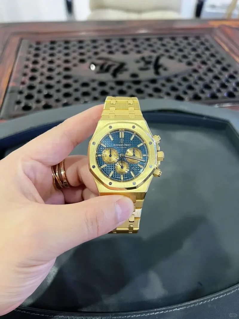 Audemars Piguet Royal Oak Offshore Selfwinding Chronograph Blue 26331BA.OO.1220BA.01 - Image 2