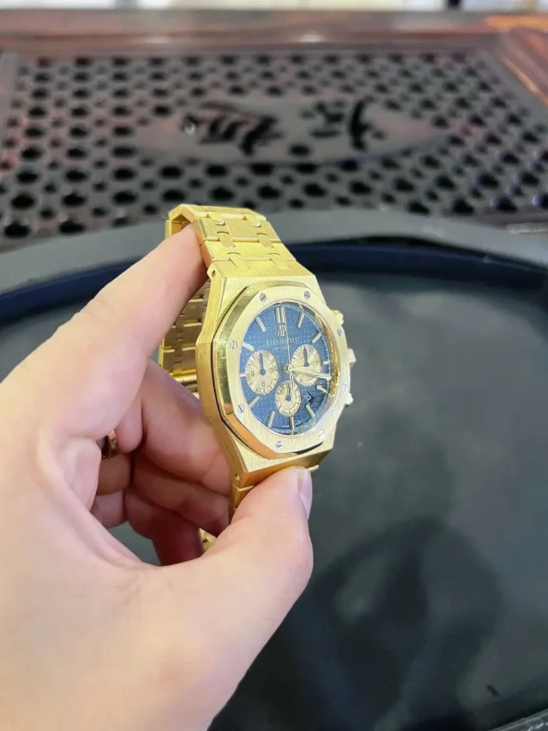 Audemars Piguet Royal Oak Offshore Selfwinding Chronograph Blue 26331BA.OO.1220BA.01 - Image 3
