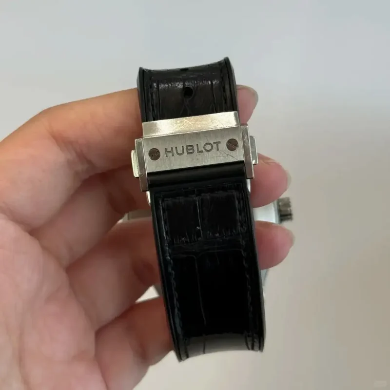 Hublot Classic Fusion Men Automatic Black Alligator Watch 565.NX.1171.LR - Image 3