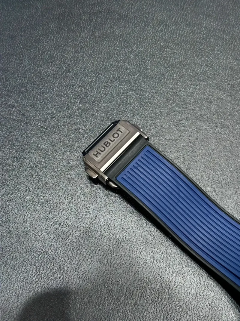 Hublot Spirit Of Big Bang Men Automatic Blue Rubber Watch 641.NX.7170.RX - Image 5
