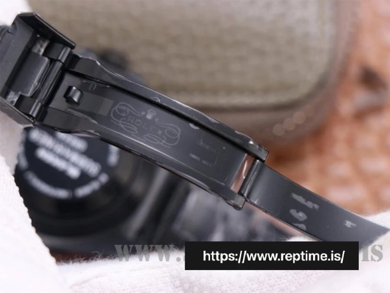 Rolex Submariner 116610LN Men Automatic 40MM - Image 6