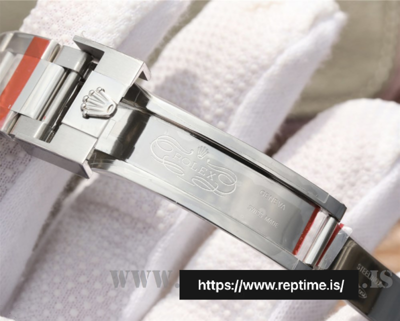 Rolex Submariner 116610LV Men Automatic 40MM - Image 8