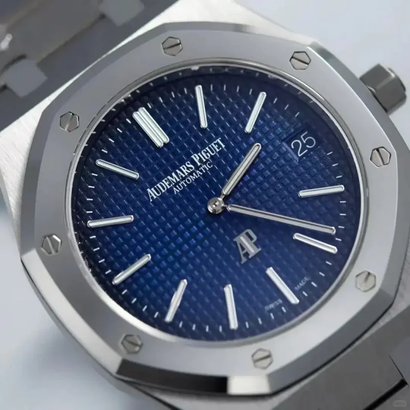 Audemars Piguet Royal Oak Jumbo Extra-Thin Blue 15202IP.OO.1240IP.01 - Image 3