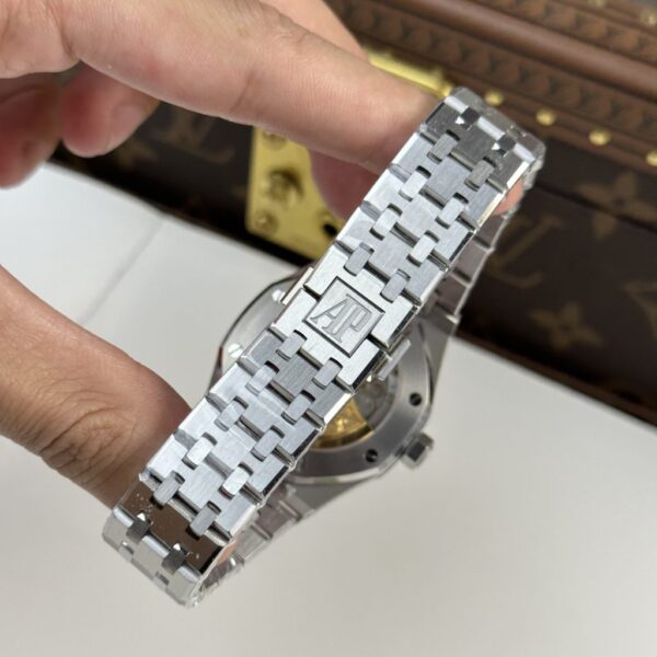 Swiss 1:1 Audemars Piguet Replica 11 Watch Royal Oak 15450ST Grey Dial Factory APS 37mm - Top Watch - Image 10