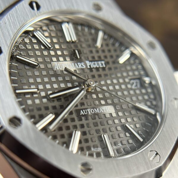Swiss 1:1 Audemars Piguet Replica 11 Watch Royal Oak 15450ST Grey Dial Factory APS 37mm - Top Watch - Image 4