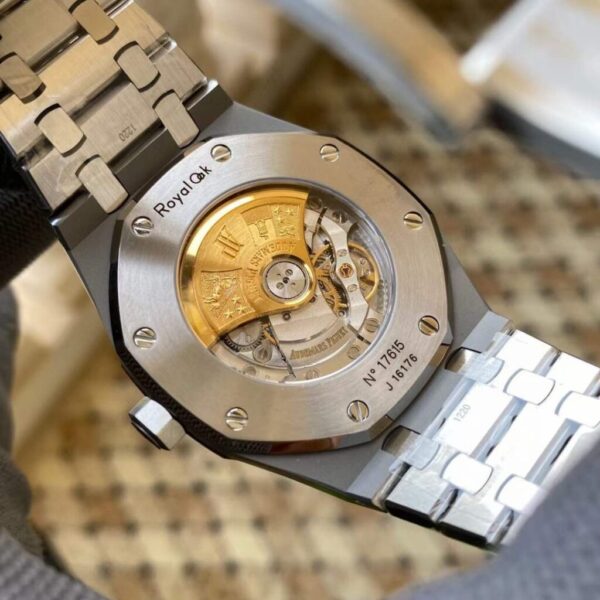 Swiss 1:1 Audemars Piguet Replica Watch Royal Oak 15400ST White Dial Metal Strap APS Factory 41mm - Top Watch - Image 4