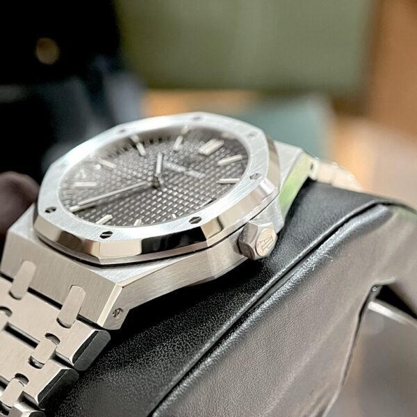Replica Audemars Piguet Royal Oak 15500ST Replica 1:1 Watch Gray Dial Metal Strap ZF 41mm - Top Watch - Image 5