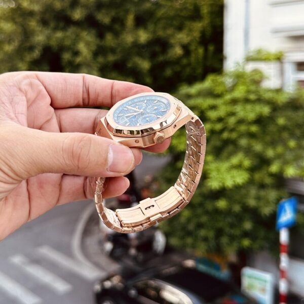 Best Fake Audemars Piguet Royal Oak 26574OR Replica 1:1 Watch Blue Dial 41mm - Top Watch - Image 4