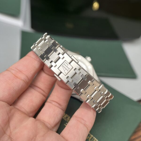 Swiss 1:1 Audemars Piguet Royal Oak 26574PT Replica 1:1 Watch Ice Blue Dial 41mm - Top Watch - Image 6