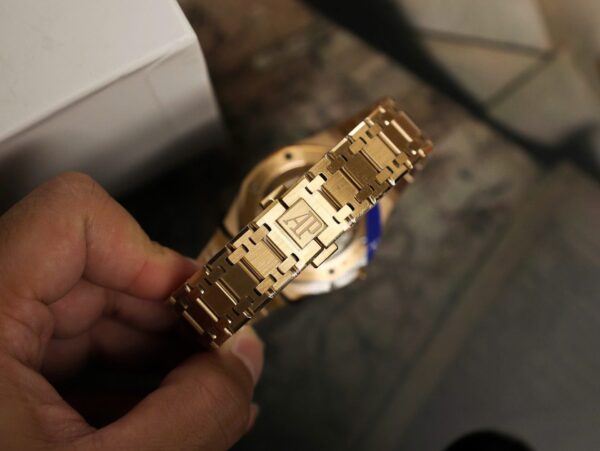 Swiss 1:1 Audemars Piguet Royal Oak Jumbo Extra-Thin 16202OR Replica Watch ZF 39mm - Top Watch - 图片 8