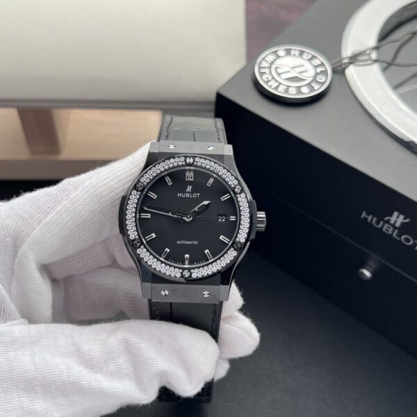 Best Fake Hublot Classic Fusion Ceramic Diamond Bezel Replica High Quality JJZ 42mm - Top Watch