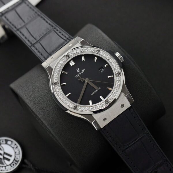 Replica Hublot Replica 11 Watch Classic Fusion Face Black Moissanite Diamond APS Factory 42mm - Top Watch - Image 4
