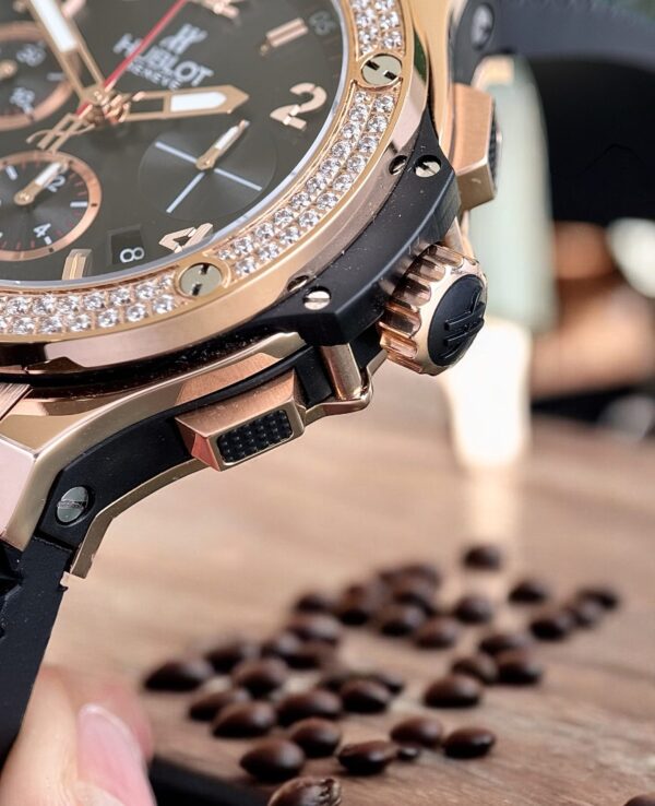 Replica Hublot Replica 1:1 Watch Stone Bezel Big Bang Chronograph King Gold 44mm - Top Watch - Image 5