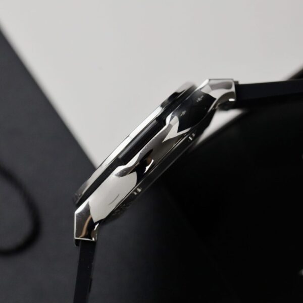 Best Fake Hublot Replica 1:1 Watch Classic Fusion Black Moissanite Diamonds Factory HB 42mm - Top Watch - Image 6