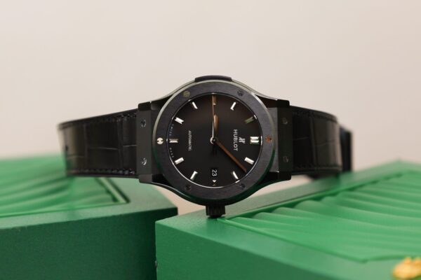 Best Fake Hublot Replica 1:1 Watch Classic Fusion Black Ceramic SW300 Movement 42mm - Top Watch