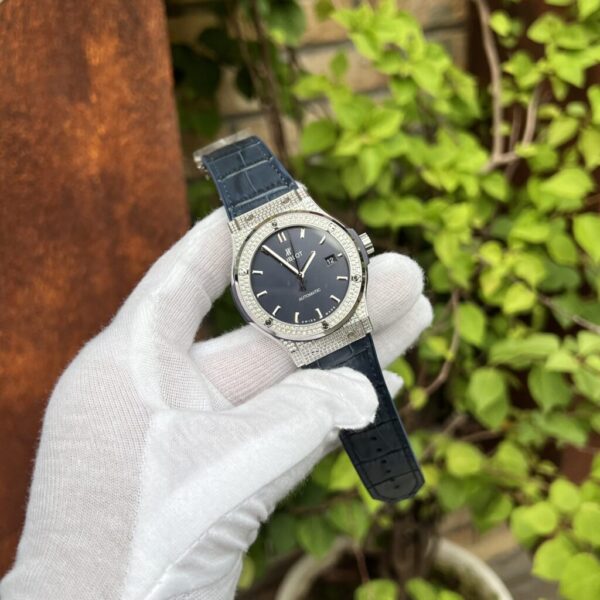 Best Fake Hublot Replica 1:1 Watch Classic Fusion Blue Diamond Black Dial 42mm - Top Watch - Image 2