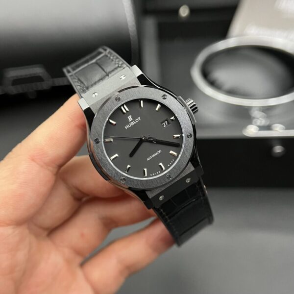 Replica Hublot Replica 1:1 Watch Classic Fusion Ceramic Black JJZ 42mm - Top Watch - Image 2