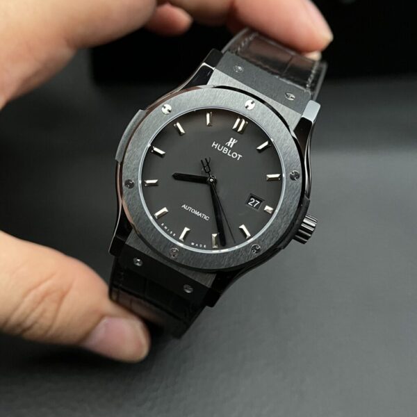 Replica Hublot Replica 1:1 Watch Classic Fusion Ceramic Black JJZ 42mm - Top Watch - Image 3