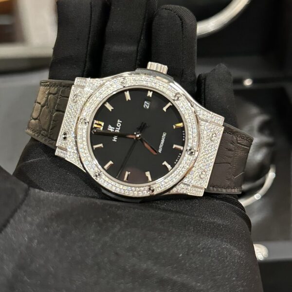 Swiss 1:1 Hublot Replica 1:1 Watch Classic Fusion Full Black Moissanite Diamond 42mm - Top Watch - Image 4