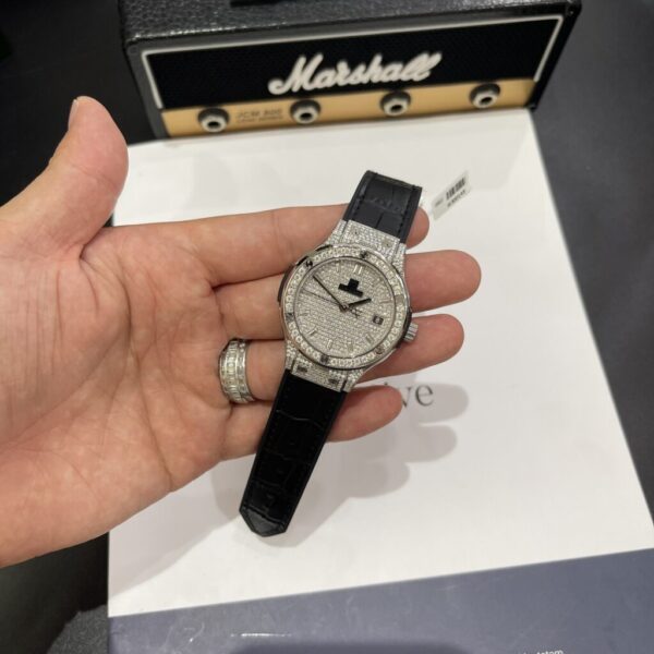 Swiss 1:1 Hublot Replica 11 Watch Classic Fusion Full Diamond Moissanite 38mm - Top Watch - Image 4
