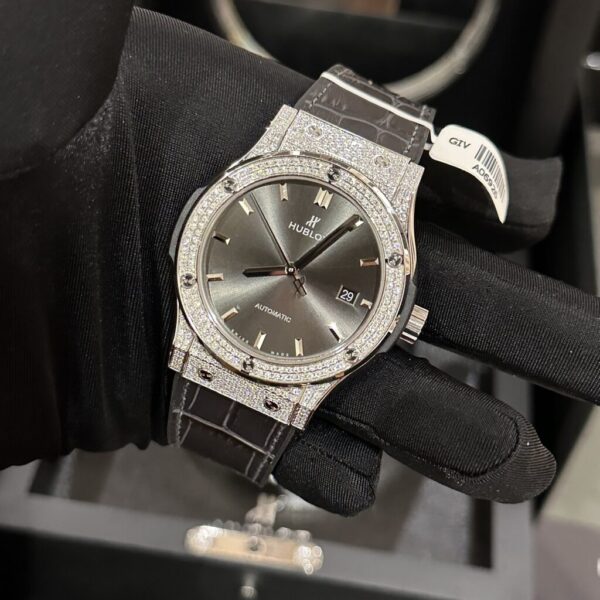 Replica Hublot Replica 1:1 Watch Classic Fusion Full Diamond Moissanite Grey Dial 42mm - Top Watch - Image 3