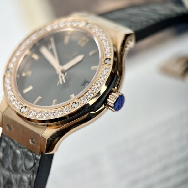 Replica Hublot Replica 11 Watch Classic Fusion King Gold Women's Grey Dial Diamond Bezel 33mm - Top Watch - Image 5