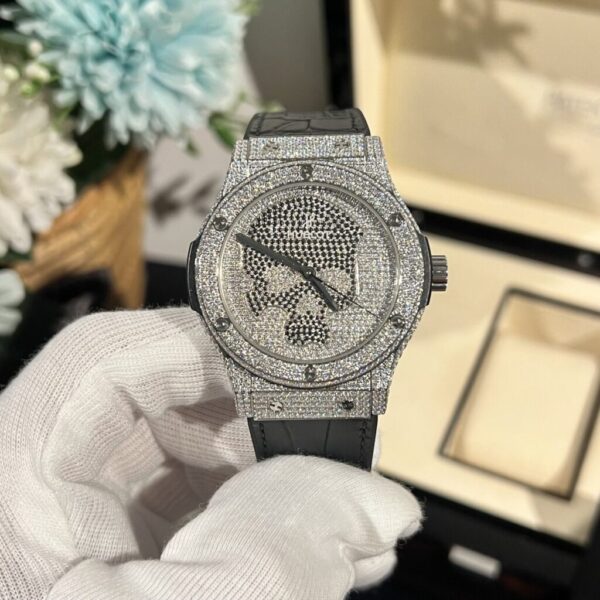 Best Fake Hublot Replica 1:1 Watch Classic Fusion Skull Full Diamond Moissanite 42mm - Top Watch - Image 3