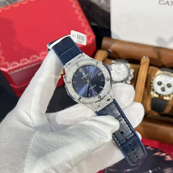 Swiss 1:1 Hublot Replica 11 Watch Classic Fusion Titanium Blue Dial With Moissanite Case 38mm - Top Watch - 图片 4