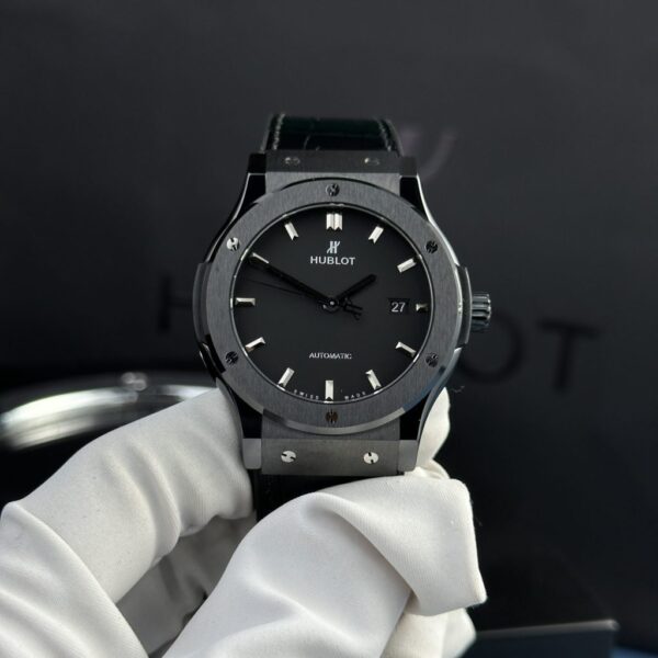 Swiss 1:1 Hublot Replica 1:1 Watch Refine SW300 Movement Black Ceramic Bezel JJZ Factory 42mm - Top Watch