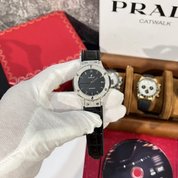 Best Fake Hublot Replica 11 With Classic Fusion Titanium Black Dial With Moissanite Case 38mm - Top Watch