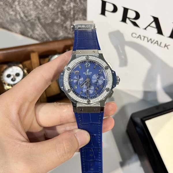 Replica Hublot Replica Watch Big Bang Chronograph With Diamonds Bezel Blue Dial HB Factory 44mm - Top Watch