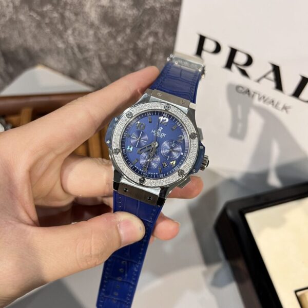 Replica Hublot Replica Watch Big Bang Chronograph With Diamonds Bezel Blue Dial HB Factory 44mm - Top Watch - Image 3