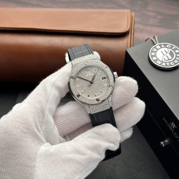 Replica Hublot Replica Watch Classic Fusion Full Diamond Moissanite Black 38mm - Top Watch - Image 2