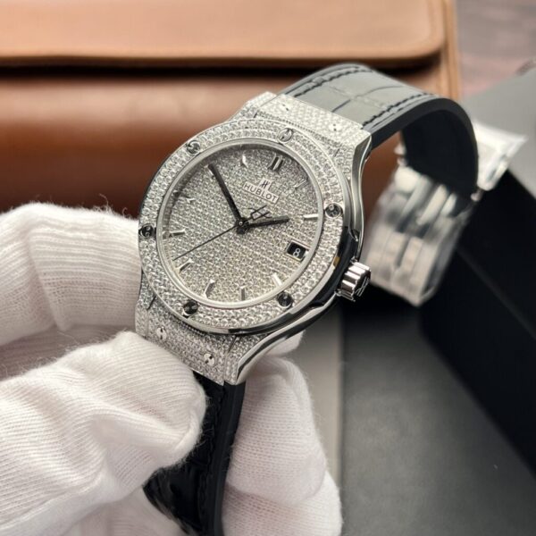 Replica Hublot Replica Watch Classic Fusion Full Diamond Moissanite Black 38mm - Top Watch - Image 3