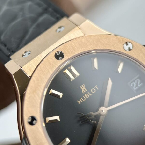 Replica Hublot Replica Watch Classic Fusion King Gold Women's Black Swiss 1:1 Movement 33mm - Top Watch - Image 2