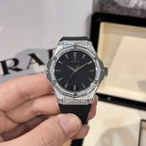 Best Fake Hublot Replica Watch Orlinski Full Diamond Case Black Dial HBF 40mm - Top Watch