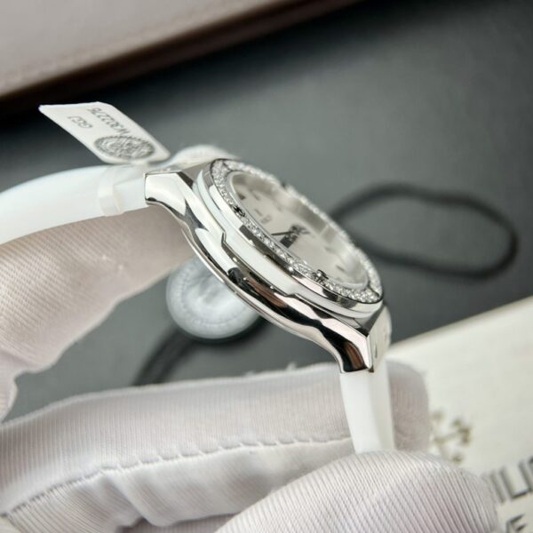 Swiss 1:1 Hublot Replica Watch Women's White Rubber Strap With Moissanite Diamonds 33mm - Top Watch - Image 7