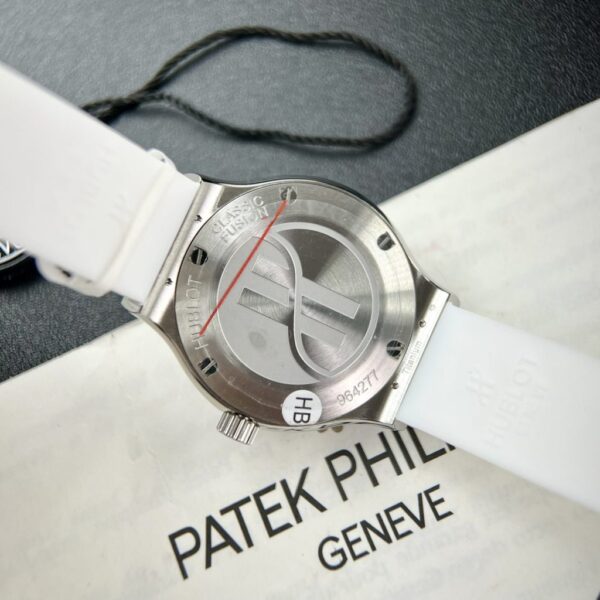 Swiss 1:1 Hublot Replica Watch Women's White Rubber Strap With Moissanite Diamonds 33mm - Top Watch - Image 8
