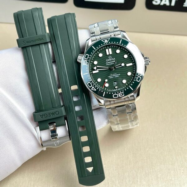 Swiss 1:1 Omega Replica 11 Watch Seamaster Green Face Diver 300M Factory VS 42mm - Top Watch