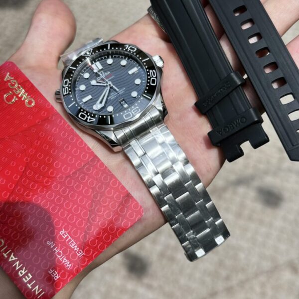 Best Fake Omega Replica 1:1 Watch Seamaster Black Dial Full Set VS Factory 42mm - Top Watch - Image 2
