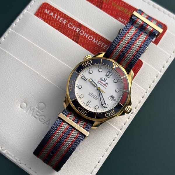 Best Fake Omega Replica Watch Seamaster Diver 300M 007 Edition Nato Fabric Strap 42mm - Top Watch - Image 2