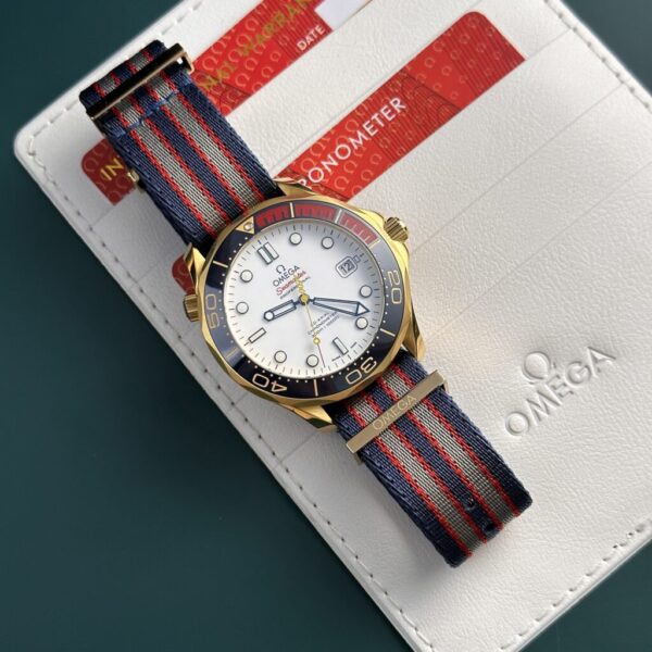 Best Fake Omega Replica Watch Seamaster Diver 300M 007 Edition Nato Fabric Strap 42mm - Top Watch - Image 3