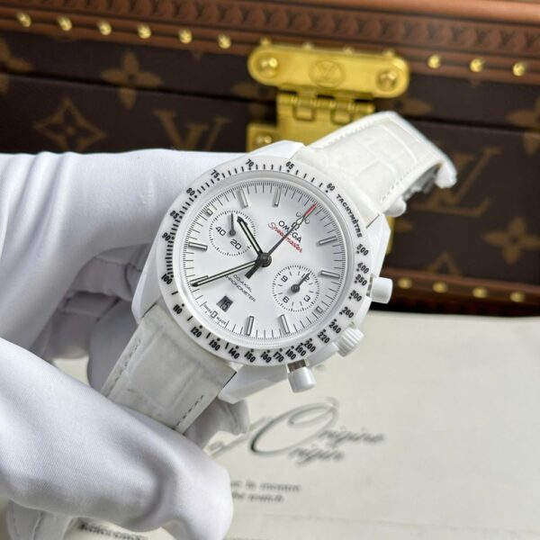 Swiss 1:1 Omega Speedmaster White Ceramic Replica Watch Best Fake Quality N1 Factory 44mm - Top Watch - Image 3