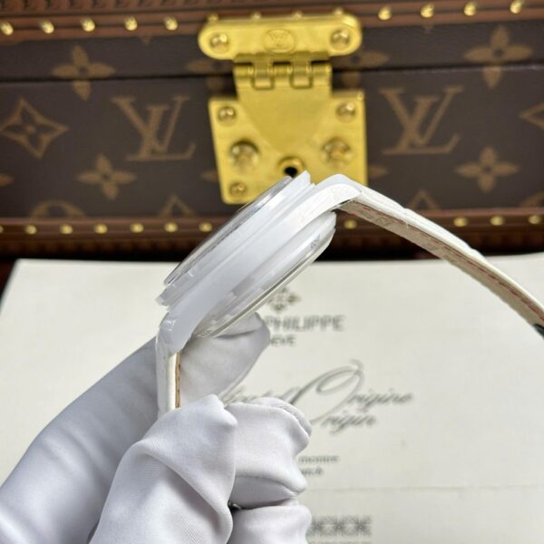 Swiss 1:1 Omega Speedmaster White Ceramic Replica Watch Best Fake Quality N1 Factory 44mm - Top Watch - Image 9