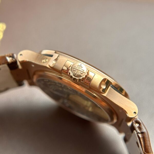 Swiss 1:1 Patek Philippe 5724R Replica Watch Gray Dial Leather Strap Factory GR 40mm - Top Watch - Image 5