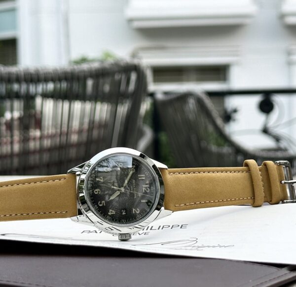 Replica Patek Philippe Calatrava 5226G Replica 1:1 Watch Men's Leather Strap 40mm - Top Watch - Image 2