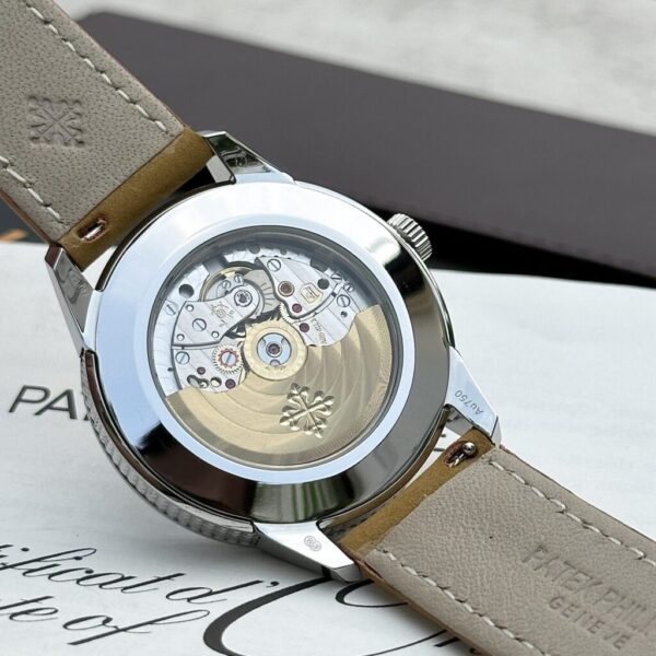 Replica Patek Philippe Calatrava 5226G Replica 1:1 Watch Men's Leather Strap 40mm - Top Watch - Image 5