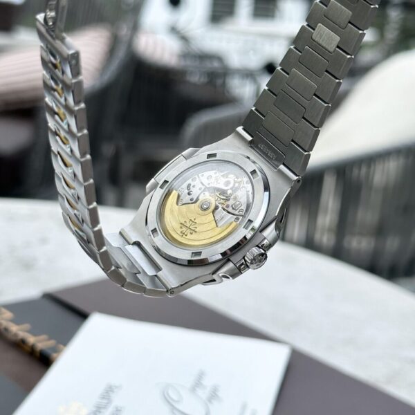 Replica Patek Philippe Nautilus 5711 Rep 1:1 White Dial Luminous Markers Factory 3K 40mm - Top Watch - Image 5