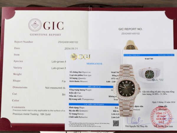 Best Fake Patek Philippe Nautilus 5711 Replica Watch Gold Wrapped + Moissanite Diamonds Hong Kong Custom 40mm - Top Watch