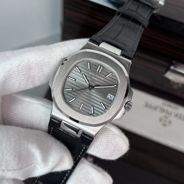 Swiss 1:1 Patek Philippe Nautilus 5711 Replica Watch Men's Leather Strap 3K Factory 40mm - Top Watch - Image 2